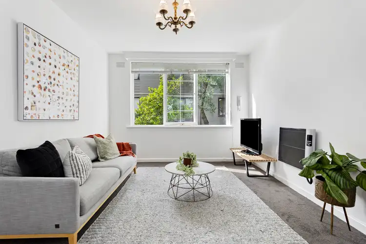 Second view of Homely apartment listing, 17/6 Avondale Road, Armadale VIC 3143