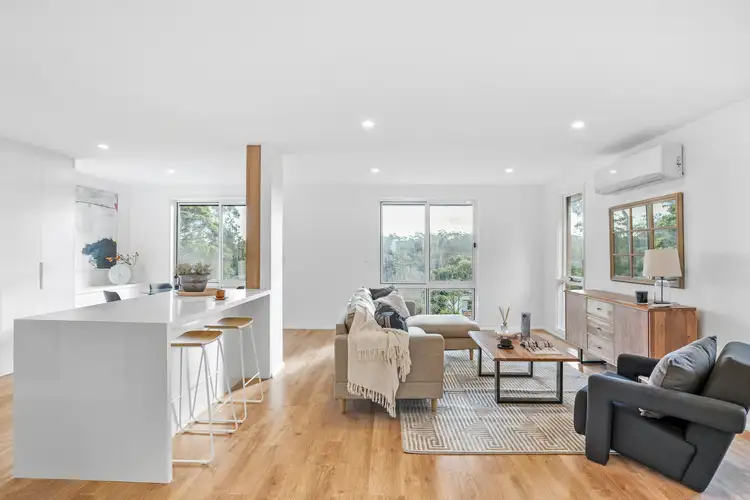 2 Glenda Place