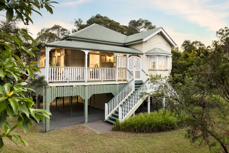 302 Sugars Road, Anstead QLD 4070