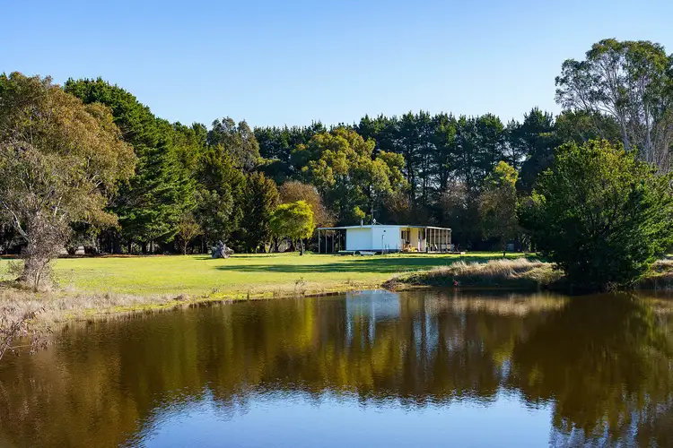 40 Torneys Lane, Elphinstone VIC 3448