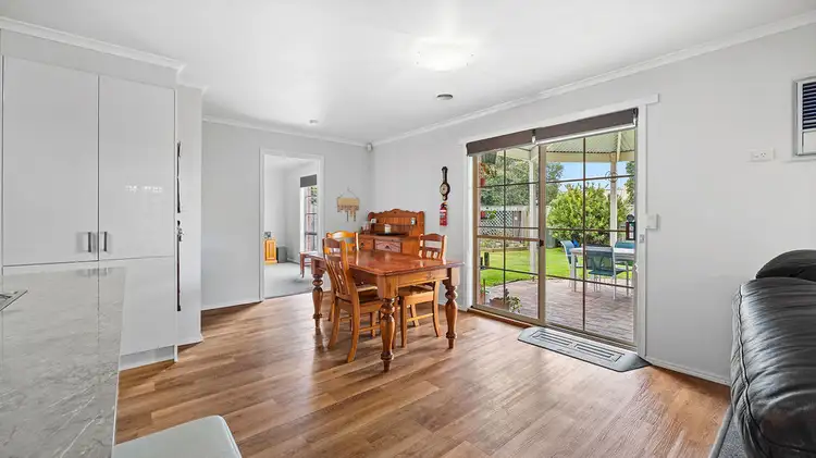 Fifth view of Homely house listing, 2 Virginia Court, Delacombe VIC 3356