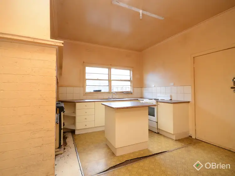Fourth view of Homely house listing, 1 Evelyn Street, Bairnsdale VIC 3875
