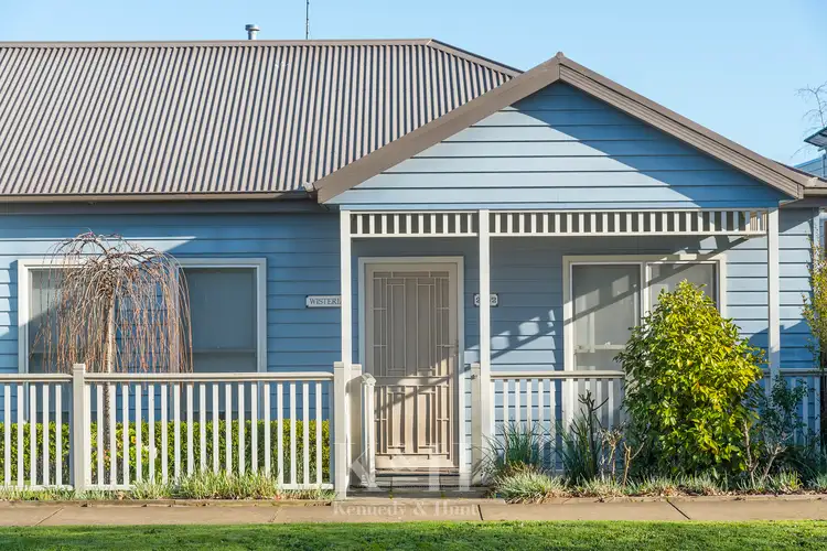 2/271 Station Road, New Gisborne VIC 3438