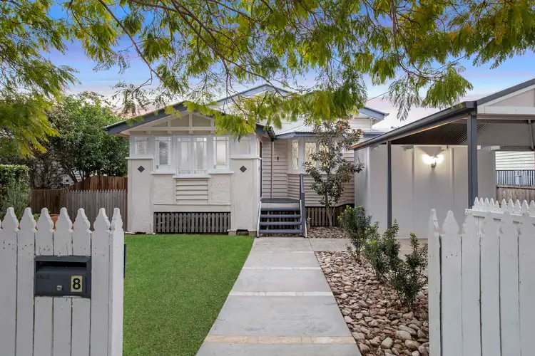 8 Owen Street, Wooloowin QLD 4030
