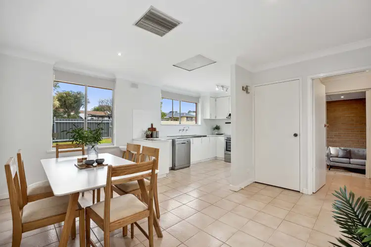 15 Salisbury Avenue, Morphett Vale SA 5162