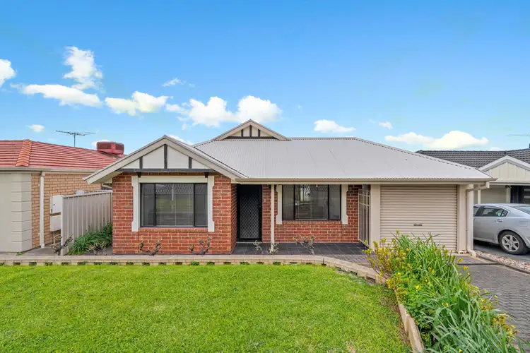 6 Hartland Avenue, Christie Downs SA 5164