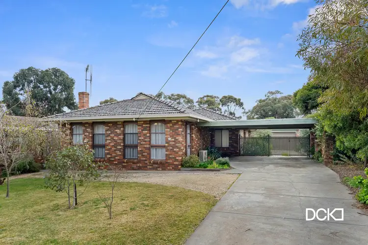 16 Holly Street, Golden Square VIC 3555