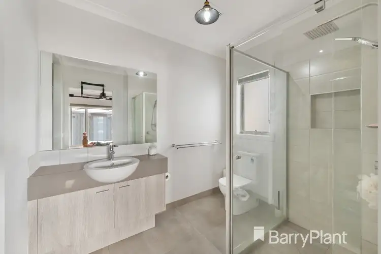 Sixth view of Homely house listing, 4 Hemel Place, Strathtulloh VIC 3338