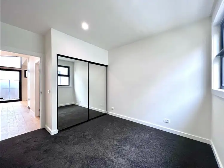 Sixth view of Homely townhouse listing, 2/19 Inglis Avenue, Frankston VIC 3199