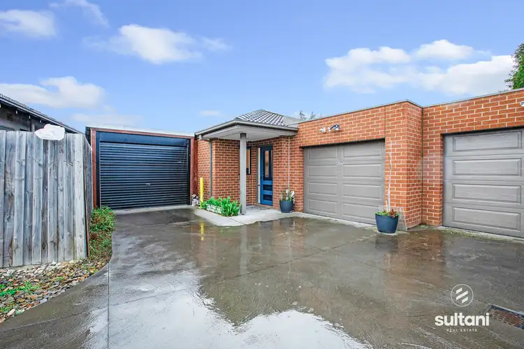 2/15 Rose Drive, Doveton VIC 3177