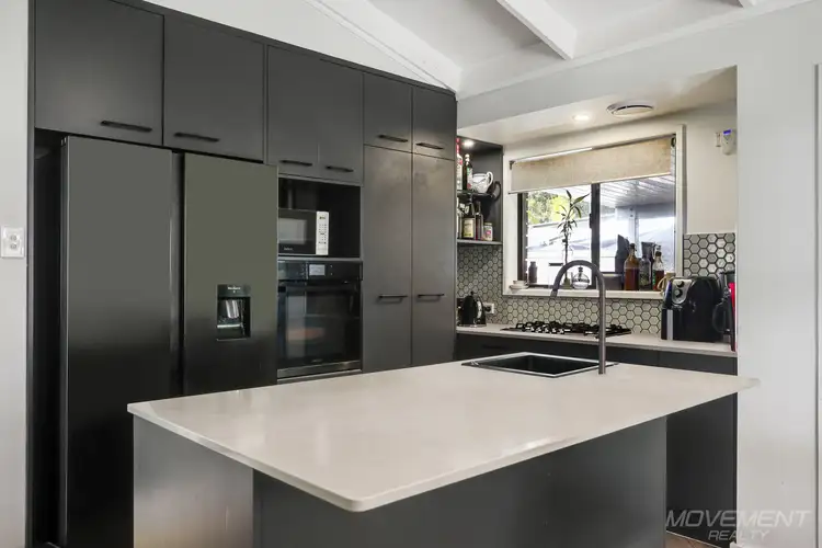 34 Dianthus Avenue, Banksia Beach QLD 4507