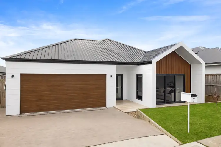 7 Oldfield Road, Renwick NSW 2575