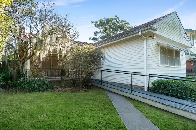 122 Pennant Parade, Epping NSW 2121