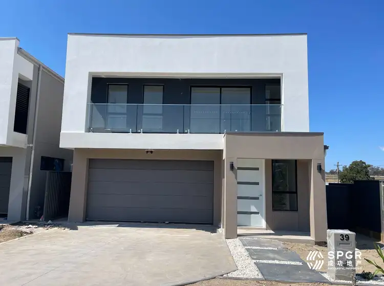 39 Pecan Crescent, Riverstone NSW 2765