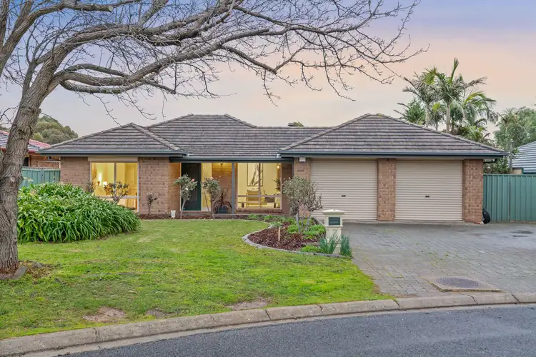 2 McGowan Place, Willunga SA 5172
