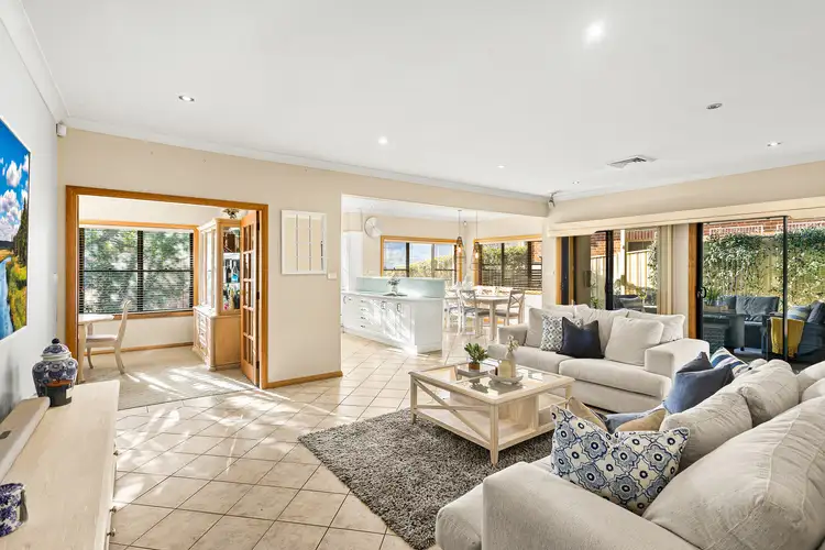 1 Glengarry Way, Horsley NSW 2530