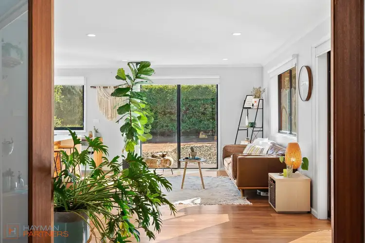 Second view of Homely house listing, 21 Hawkesworth Place, Macarthur ACT 2904