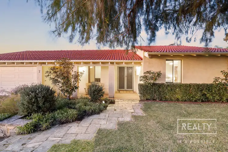 7 Kersey Way, Carine WA 6020