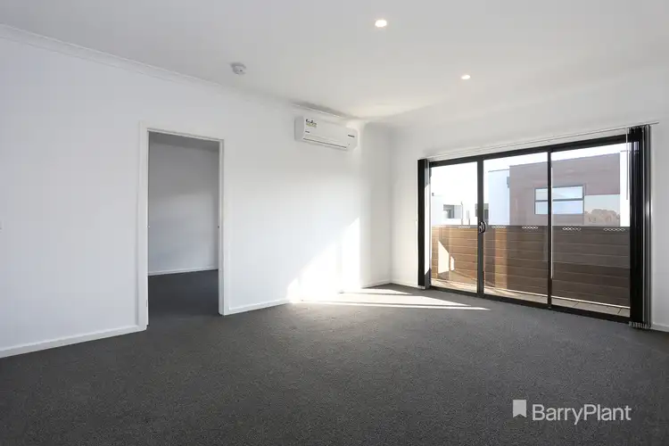 Third view of Homely house listing, 14/12 Sturt Court, Officer VIC 3809