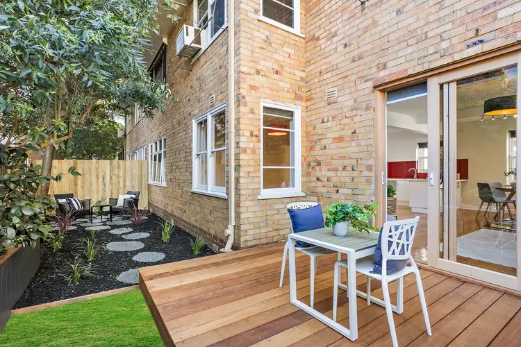 1/6 Woonsocket Court, St Kilda VIC 3182