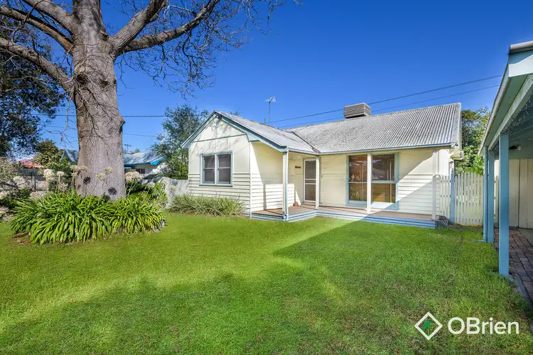 20 Gairloch Drive, Frankston VIC 3199