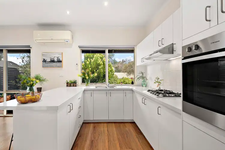 Fifth view of Homely unit listing, 1/6 Beach Grove, Mornington VIC 3931