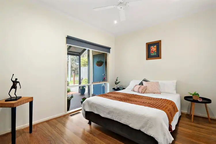 Sixth view of Homely unit listing, 1/6 Beach Grove, Mornington VIC 3931