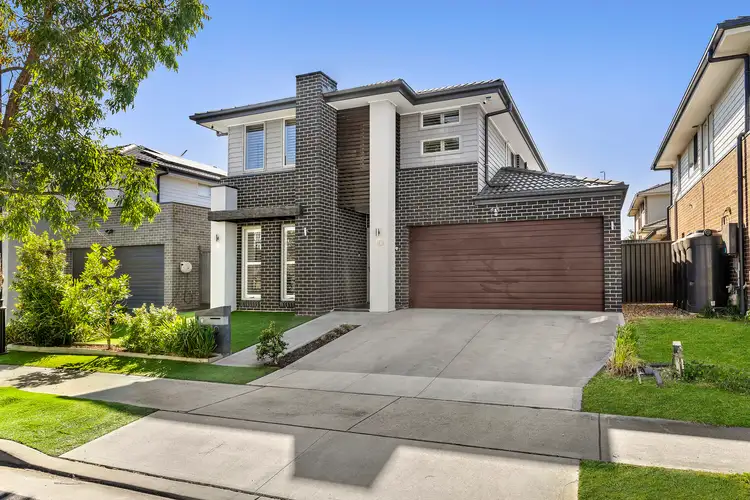 10 Navy Road, Jordan Springs NSW 2747