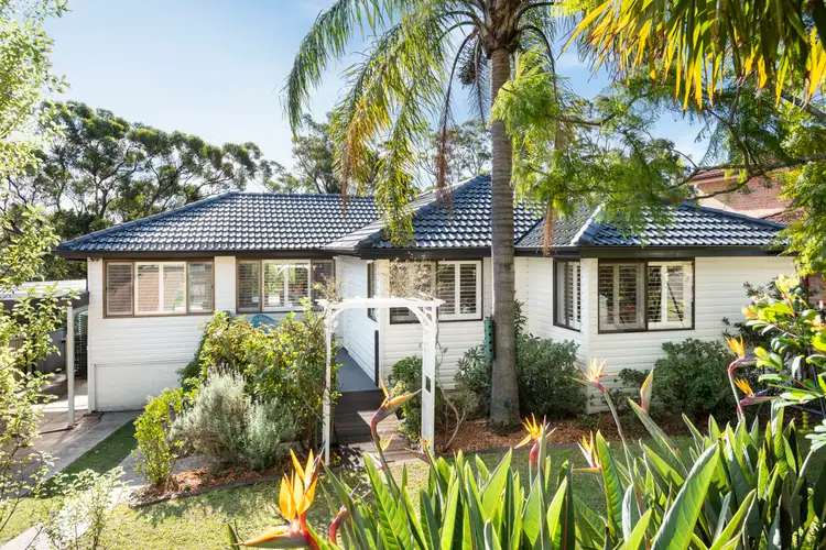25 Yanagang Street, Waterfall NSW 2233