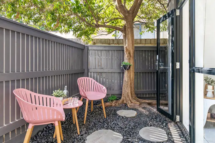 16/130 Alma Road, St Kilda East VIC 3183