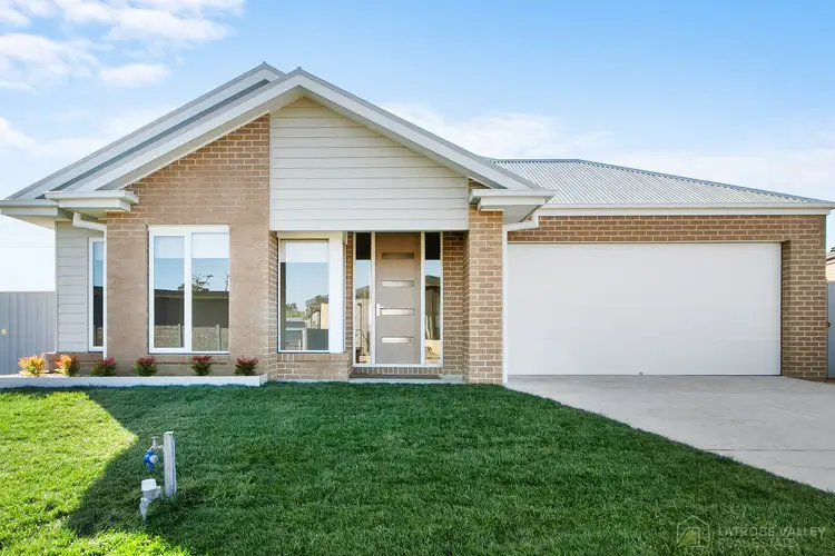 Second view of Homely house listing, 19 Chatswood Close, Glengarry VIC 3854