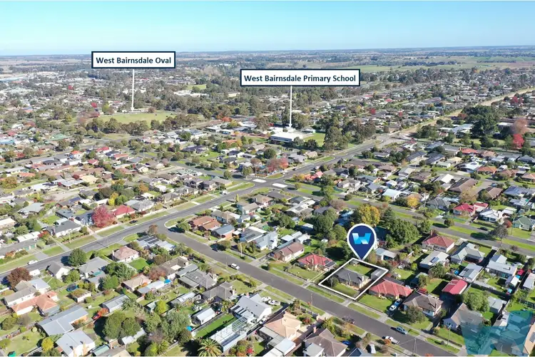 Second view of Homely house listing, 10 Churchill Street, Bairnsdale VIC 3875