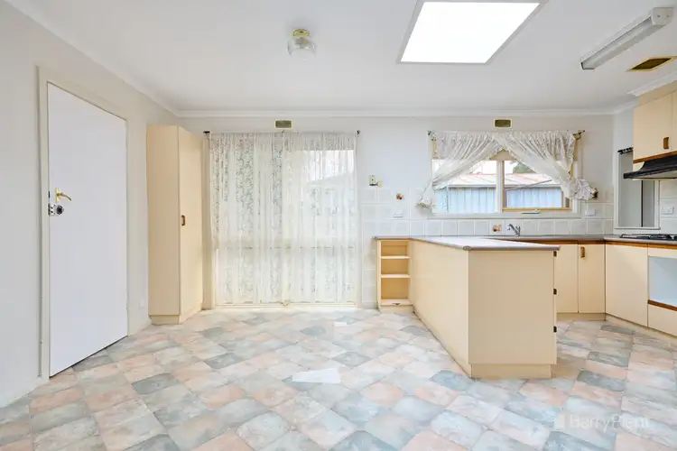 Fifth view of Homely house listing, 2 Ashleigh Street, Keysborough VIC 3173