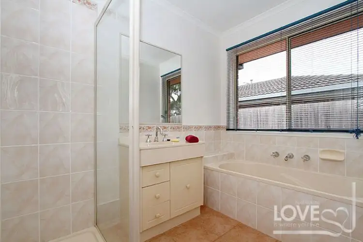 Fifth view of Homely house listing, 27 Murchison Way, Thomastown VIC 3074