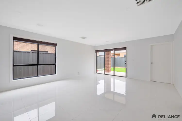 Sixth view of Homely house listing, 9 Diamantina Way, Cobblebank VIC 3338