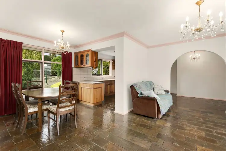 Sixth view of Homely house listing, 10 Flora Street, Keilor VIC 3036