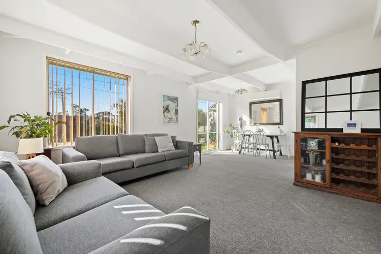 84 Hughes Avenue, Chelsea VIC 3196