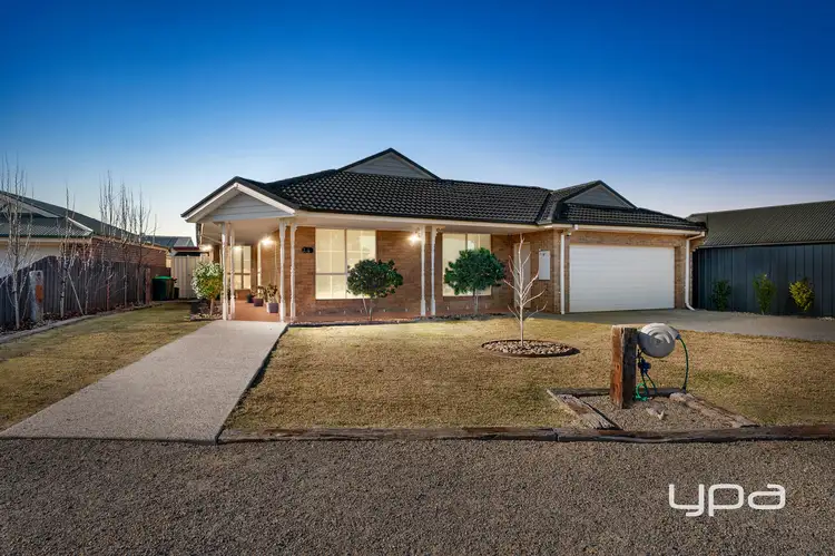 6 Ball Street, Darley VIC 3340