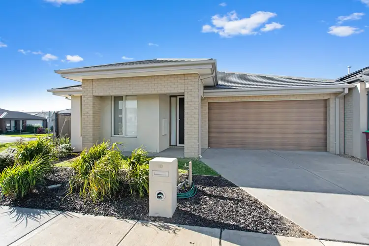 Main view of Homely house listing, 10 Redjim Way, Clyde VIC 3978