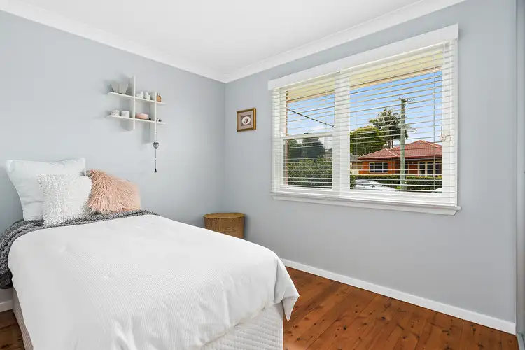 Sixth view of Homely unit listing, 1/4 Grafton Avenue, Figtree NSW 2525