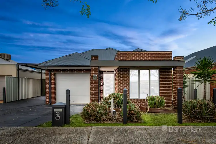 23 Daly Circuit, Caroline Springs VIC 3023