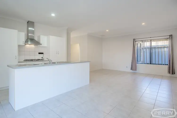 Sixth view of Homely unit listing, 2/23 Forward Street, Mandurah WA 6210