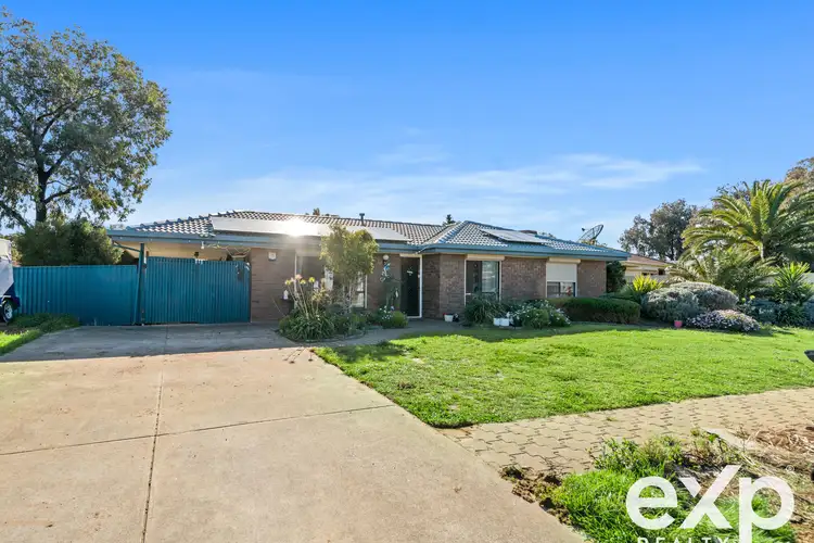17 Coolen Crescent, Burton SA 5110