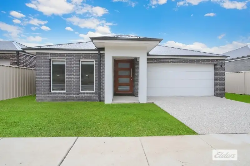 Main view of Homely house listing, 22 Dartnell Circuit, Wodonga VIC 3690