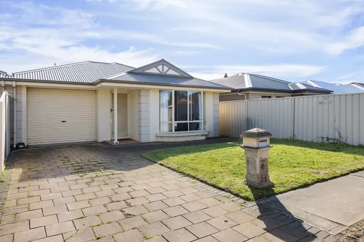 21 Scott Avenue, Clovelly Park SA 5042