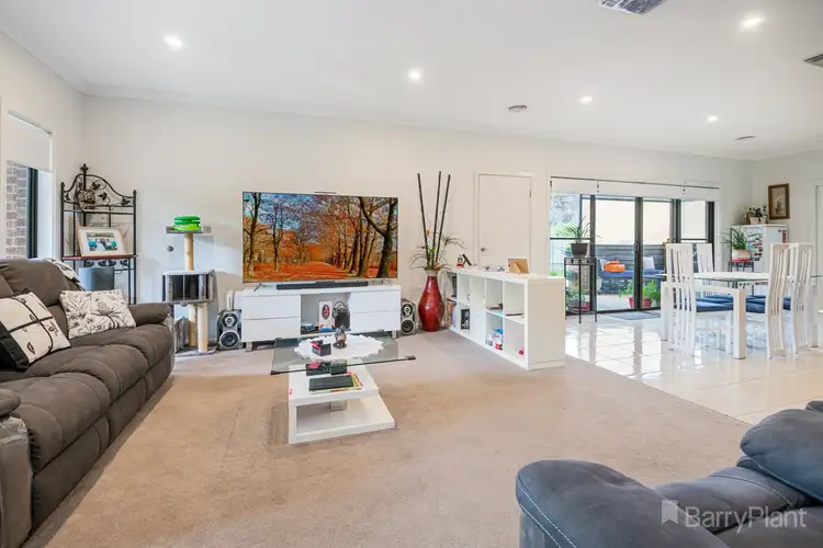 Third view of Homely house listing, 6 Billiard Court, Kangaroo Flat VIC 3555