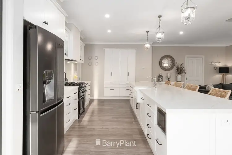 Fifth view of Homely house listing, 8 Chardonnay Court, Waurn Ponds VIC 3216