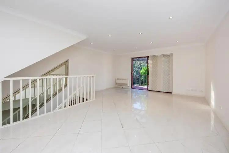 1/20 Kensington Street