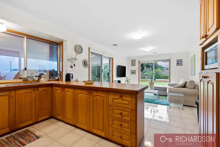 Fourth view of Homely house listing, 8 St Lawrence Close, Werribee VIC 3030