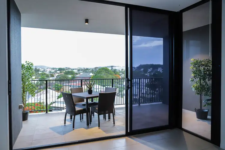707/8 Zillah Street, Stones Corner QLD 4120